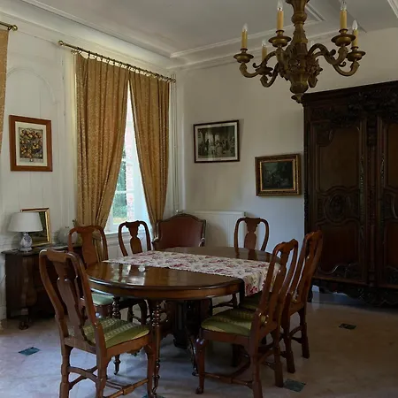 Chateau De Heuqueville *